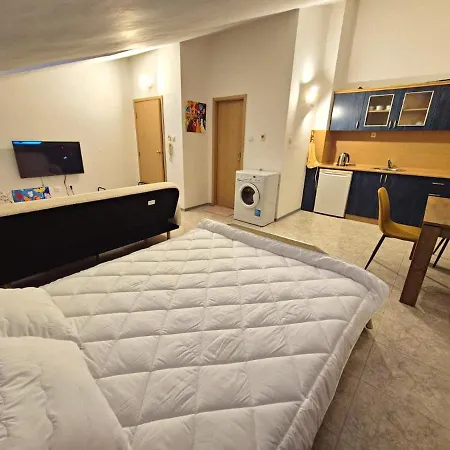 Elit1 Forrent Apartmán